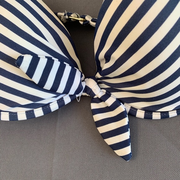 Stripe Push-up Bikini Top - Picture 2 of 8